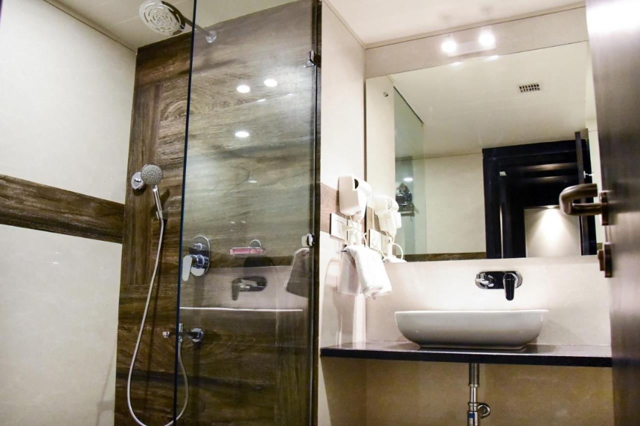Hotel Platinum Shravasti Katra  Zewnętrze zdjęcie