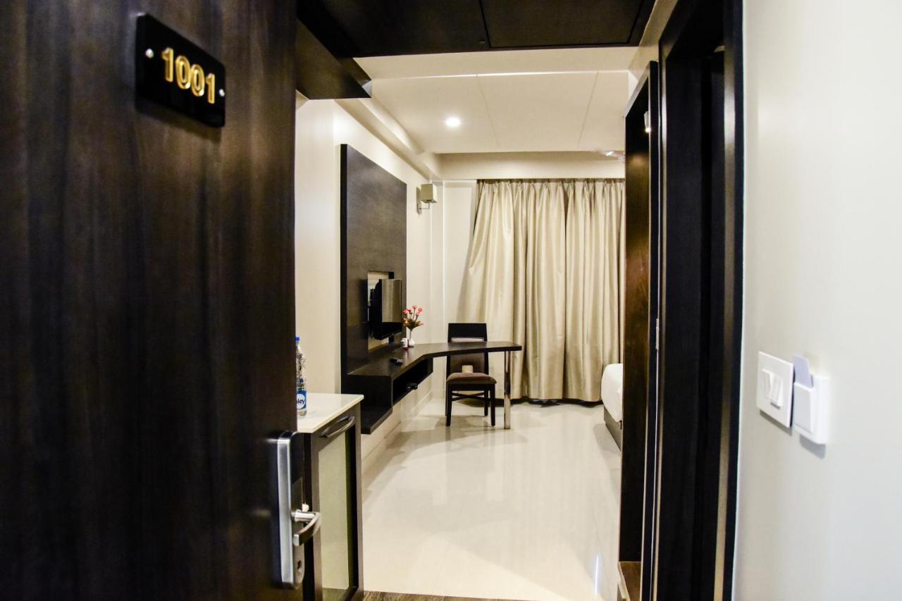Hotel Platinum Shravasti Katra  Zewnętrze zdjęcie