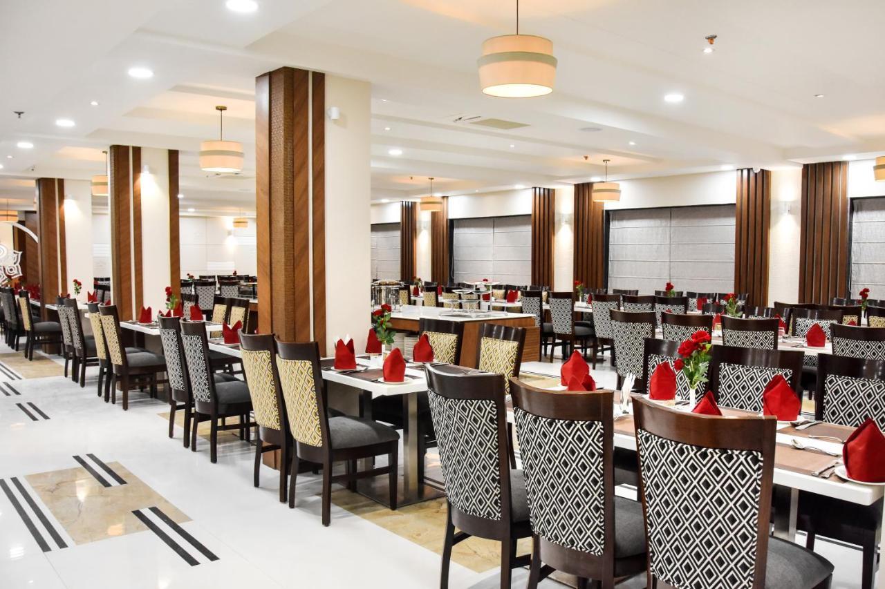 Hotel Platinum Shravasti Katra  Zewnętrze zdjęcie