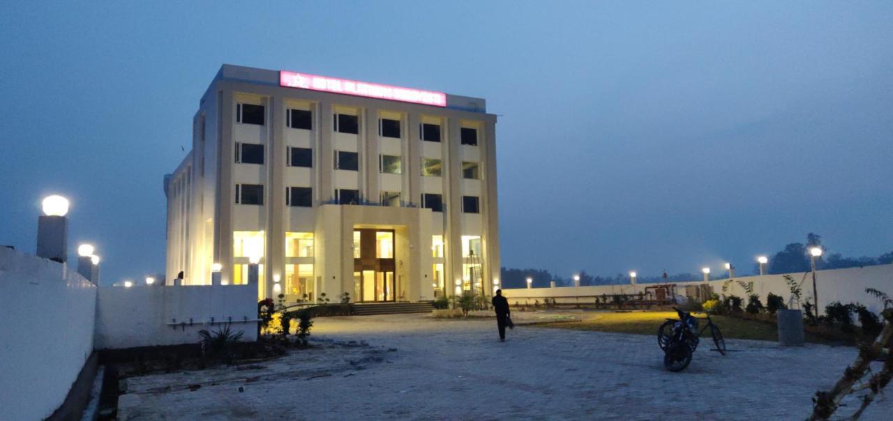 Hotel Platinum Shravasti Katra  Zewnętrze zdjęcie